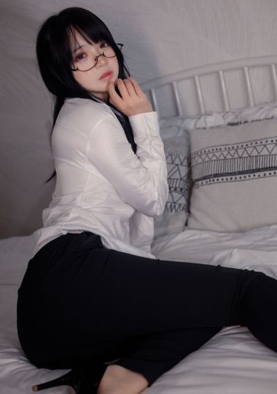 善良的秘书滋润2_超清电影完整版在线观看