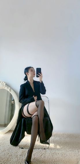 秋霞电锂网_4K超清免费观看