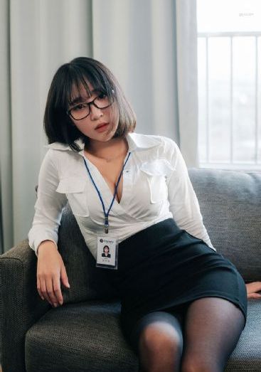 胆小鬼电影_JVID性感写真