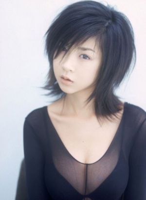 南洋女儿情40集免费的电视剧简介_BD在线观看视频